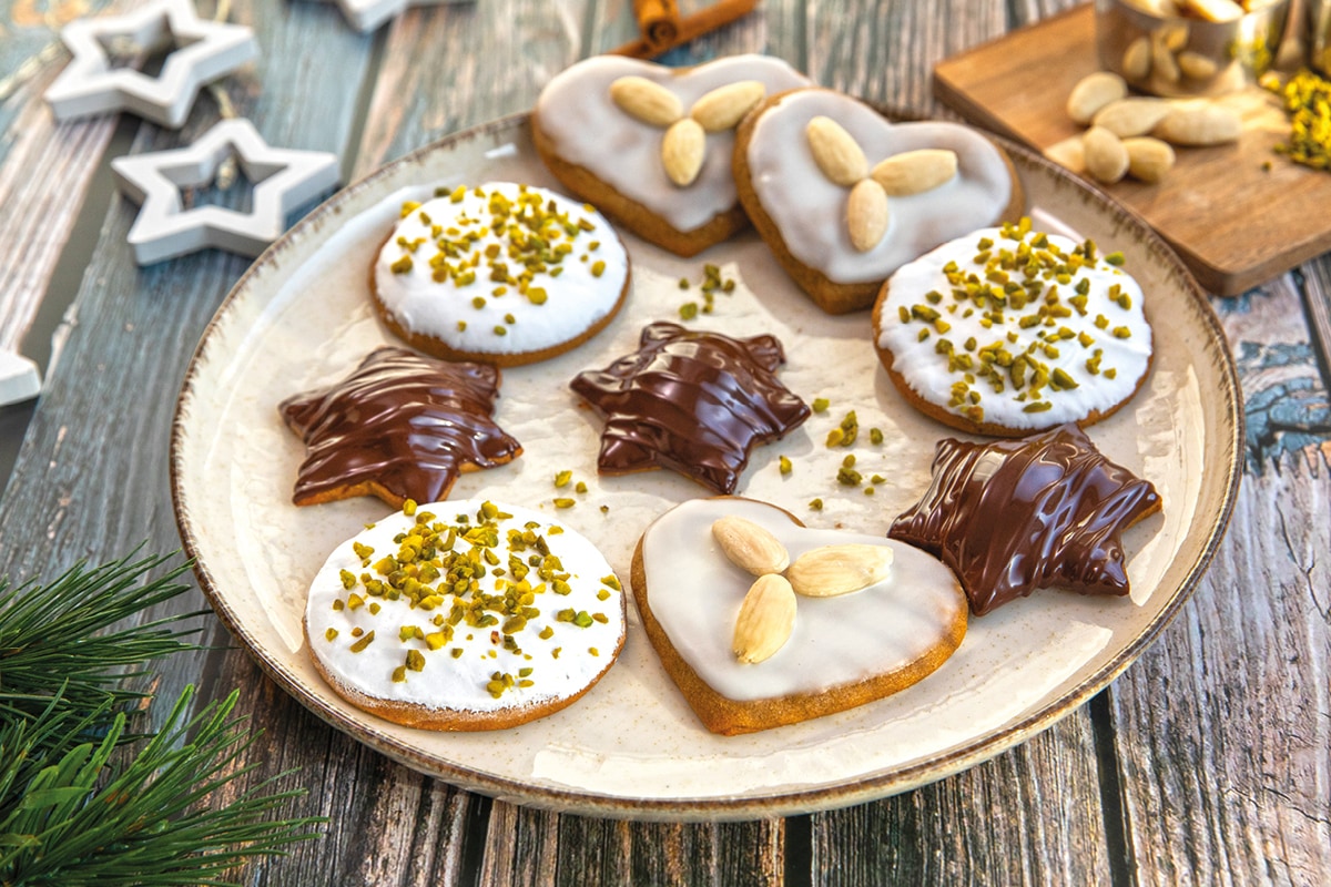Vegan Lebkuchen Soft Spiced Cookies Filled with Apricot Jam