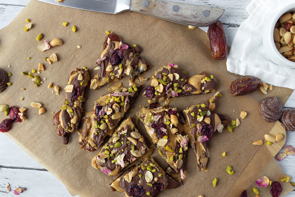 Date Bark with Peanuts