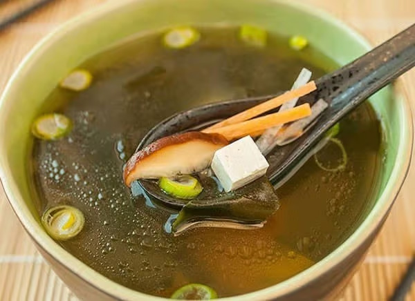 Sojafreie Miso-Suppe