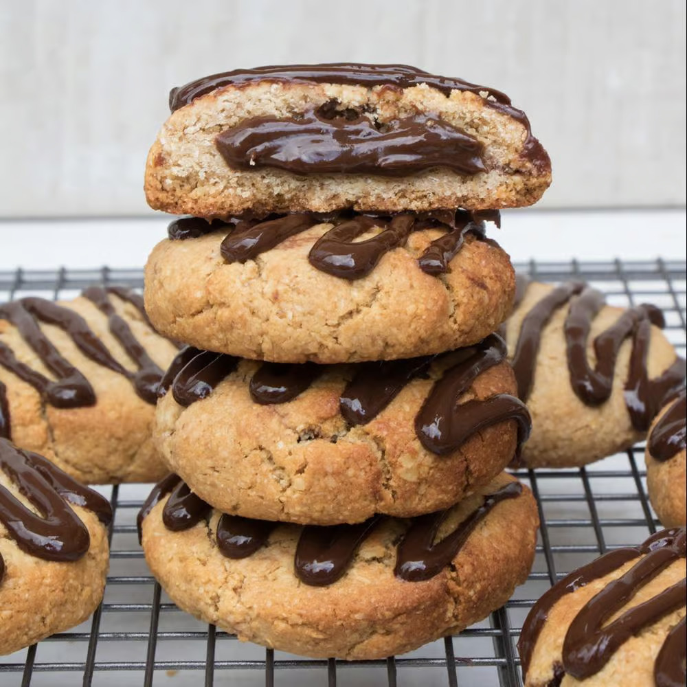 Almond Cookies with Salted Caramel Filling